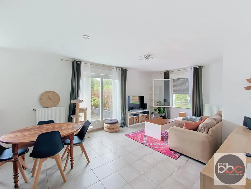 APPARTEMENT 2 CHAMBRES - LA GRIVE : photo 2 sur 5