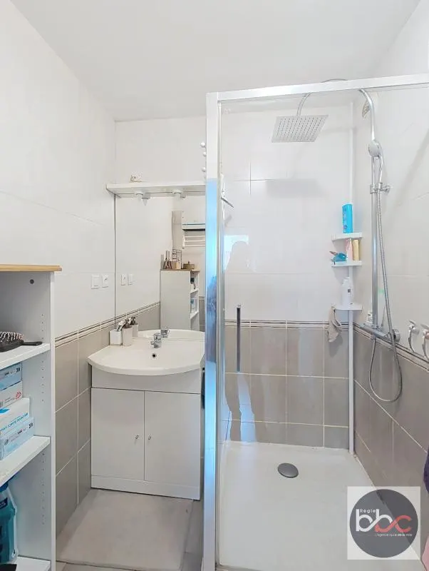 APPARTEMENT 2 CHAMBRES - LA GRIVE : photo 5 sur 5
